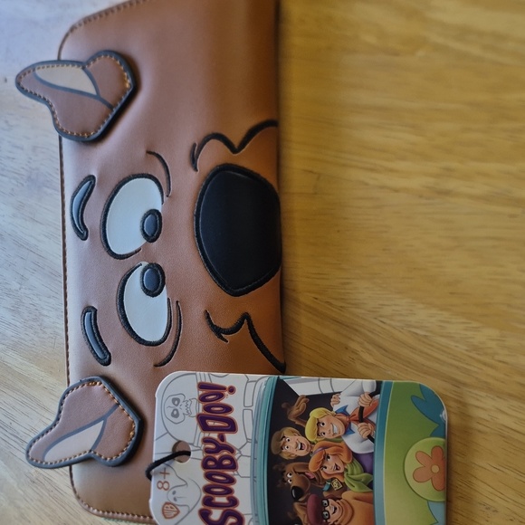 Scooby DOO Loungefly Wallet - Picture 5 of 5